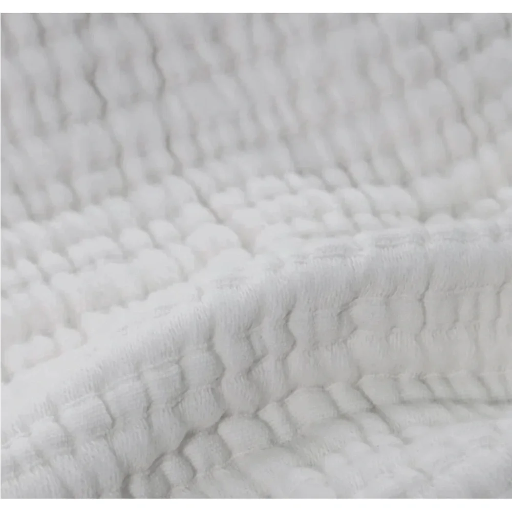 Chatham Matelassé white Blanket Pom Pom at Home Hilde Leiaghat Queen size new